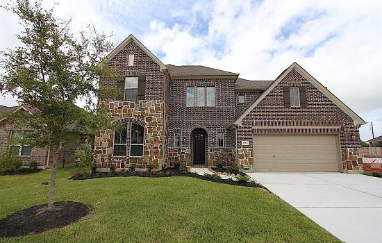 Only a Few Homes Left in Tuscan Lakes