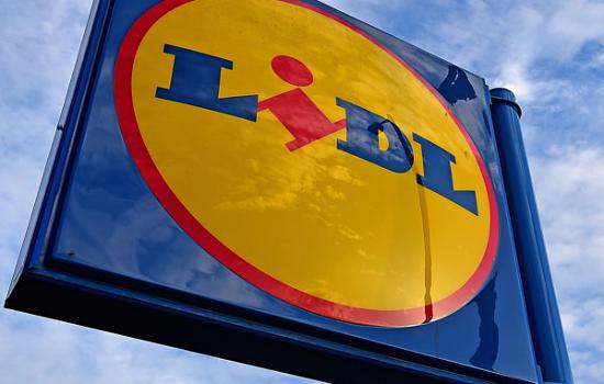 Hold on to Your Schnitzel, Lidl to Land in Tuscan Lakes